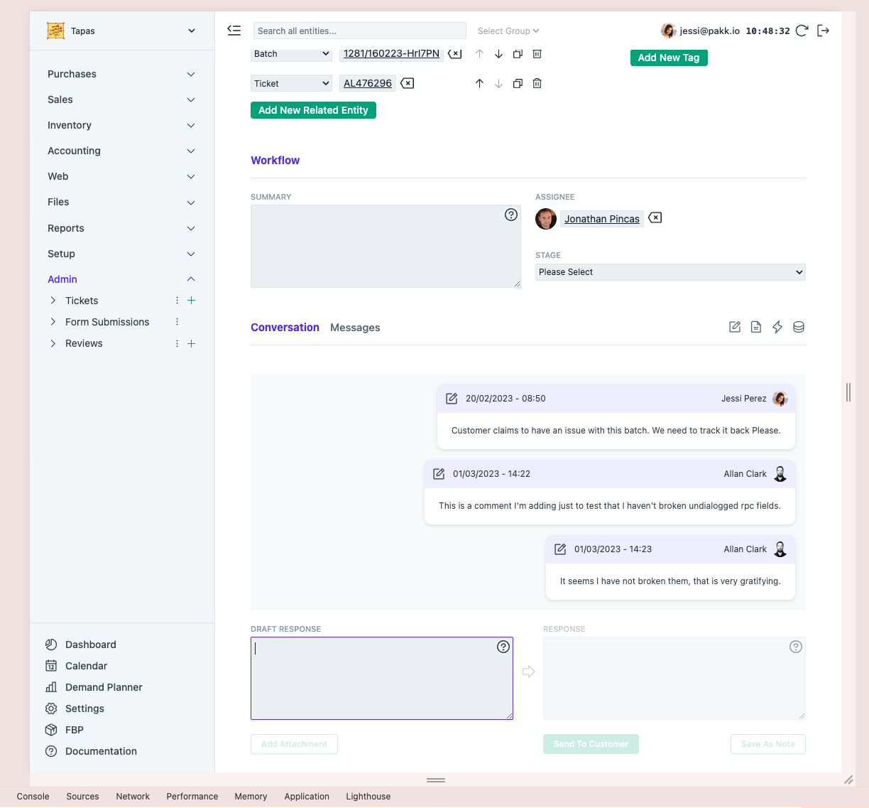 Support ticket with conversation