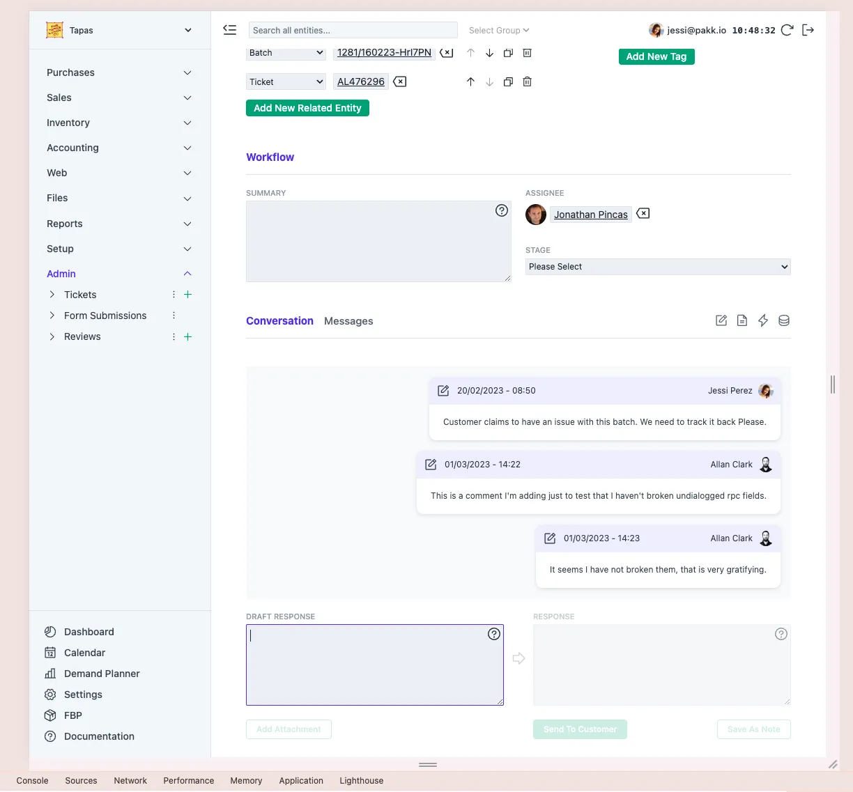 Support ticket with conversation